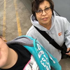 Meet your Posher, Nikole